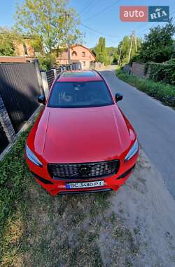 Внедорожник / Кроссовер Volvo XC90 2018 в 