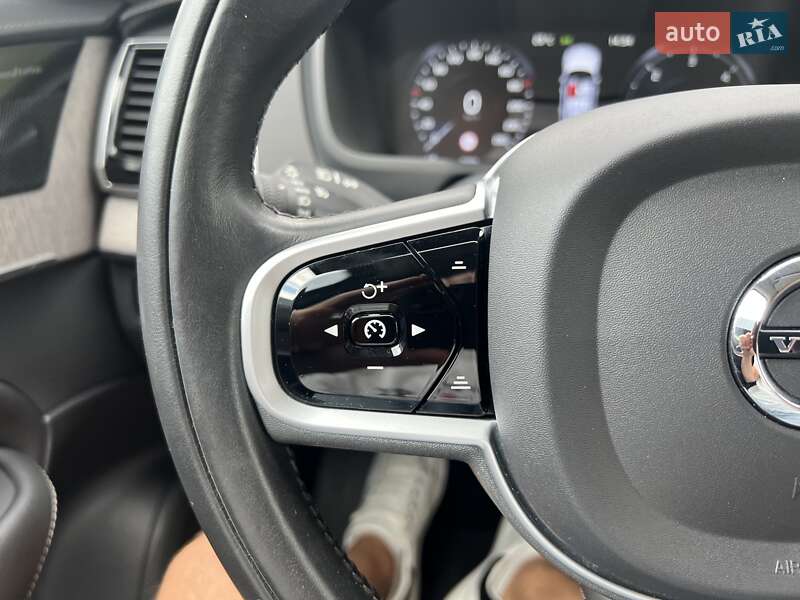 Внедорожник / Кроссовер Volvo XC90 2020 в Киеве
