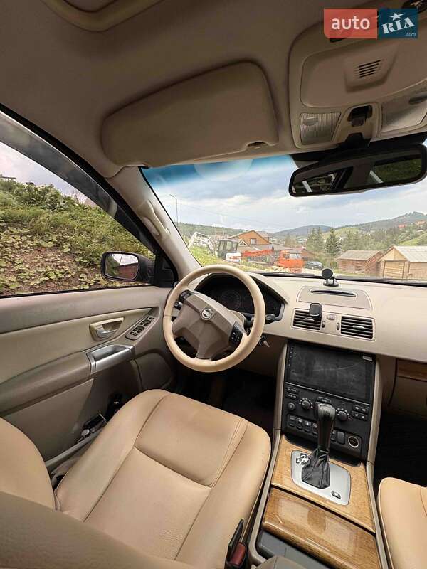 Volvo XC90 2005