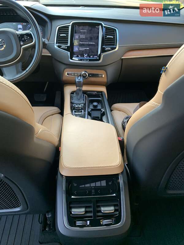 Внедорожник / Кроссовер Volvo XC90 2016 в Киеве фото 14 Внедорожник / Кроссовер Volvo XC90 2016 в Киеве