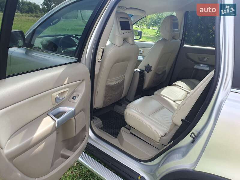 Внедорожник / Кроссовер Volvo XC90 2009 в Тернополе