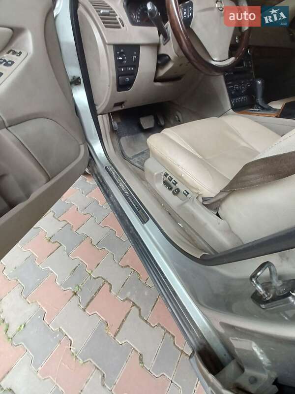 Внедорожник / Кроссовер Volvo XC90 2003 в Луцке