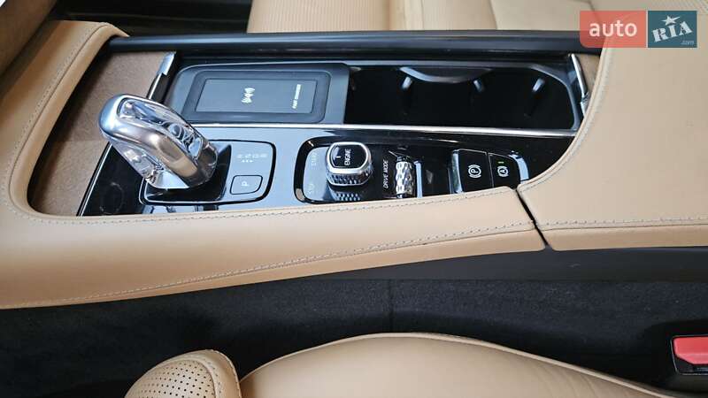 Внедорожник / Кроссовер Volvo XC90 2016 в Ивано-Франковске фото 12 Внедорожник / Кроссовер Volvo XC90 2016 в Ивано-Франковске