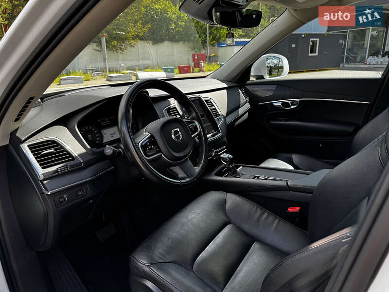 Внедорожник / Кроссовер Volvo XC90 2019 в Киеве
