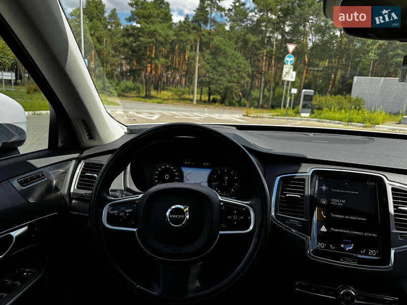 Внедорожник / Кроссовер Volvo XC90 2019 в Киеве