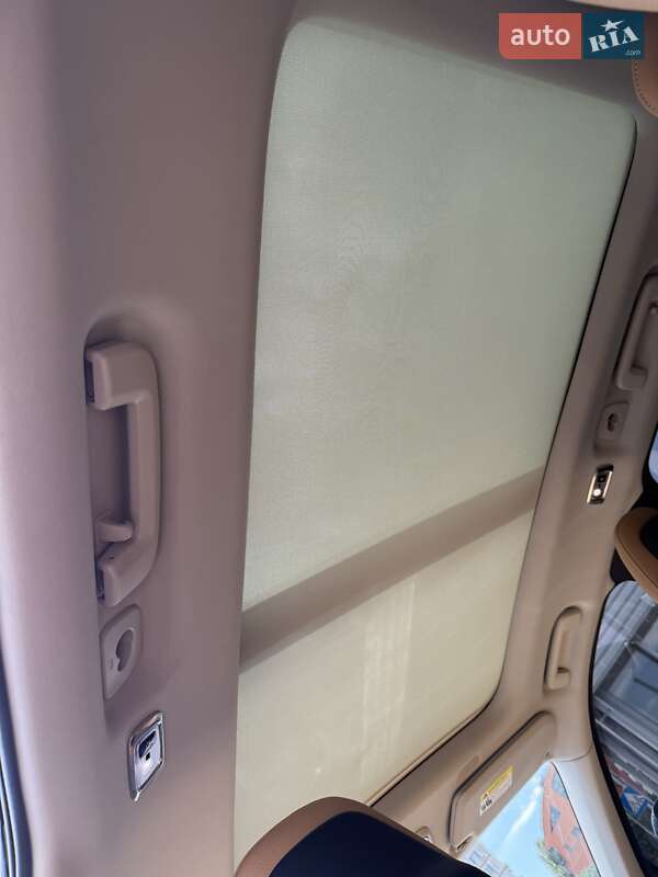 Позашляховик / Кросовер Volvo XC90 2015 в Києві