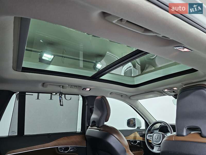 Внедорожник / Кроссовер Volvo XC90 2018 в Киеве