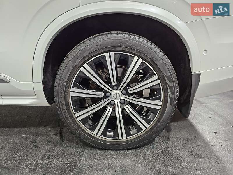 Внедорожник / Кроссовер Volvo XC90 2018 в Киеве