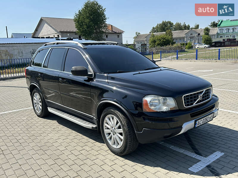 Внедорожник / Кроссовер Volvo XC90 2006 в Нововолынске