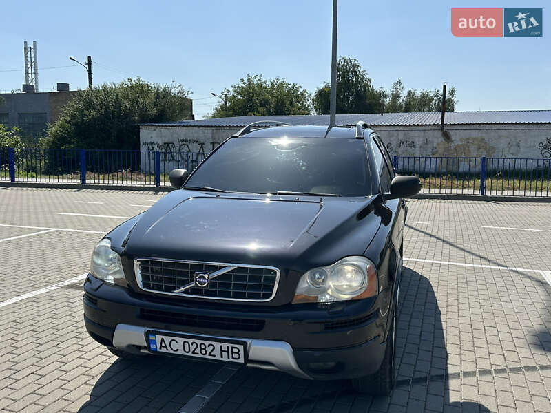 Внедорожник / Кроссовер Volvo XC90 2006 в Нововолынске
