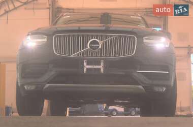 Внедорожник / Кроссовер Volvo XC90 2016 в 