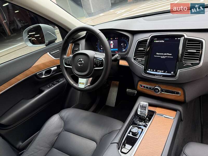 Внедорожник / Кроссовер Volvo XC90 2024 в Киеве