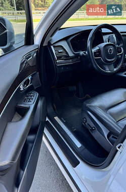 Позашляховик / Кросовер Volvo XC90 2019 в  фото 10 Позашляховик / Кросовер Volvo XC90 2019 в