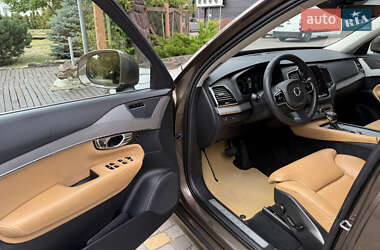 Внедорожник / Кроссовер Volvo XC90 2016 в 