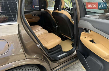 Внедорожник / Кроссовер Volvo XC90 2016 в 