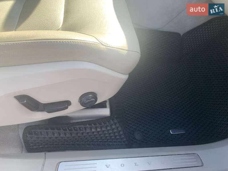 Позашляховик / Кросовер Volvo XC90 2015 в Харкові