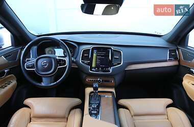 Внедорожник / Кроссовер Volvo XC90 2017 в 