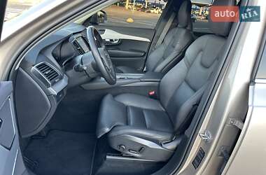 Внедорожник / Кроссовер Volvo XC90 2023 в 