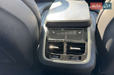 Внедорожник / Кроссовер Volvo XC90 2016 в 