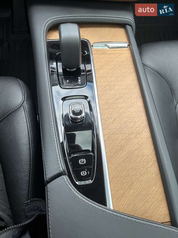 Внедорожник / Кроссовер Volvo XC90 2022 в Ивано-Франковске