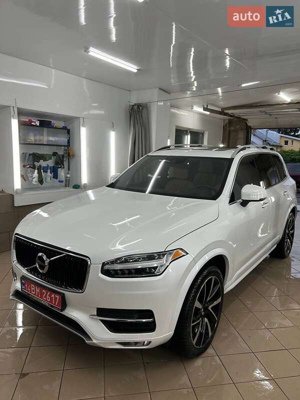 Volvo XC90 2019