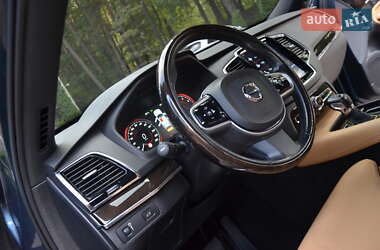 Внедорожник / Кроссовер Volvo XC90 2018 в 
