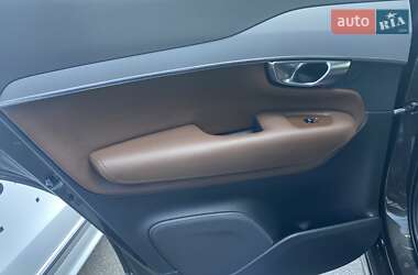 Внедорожник / Кроссовер Volvo XC90 2019 в 