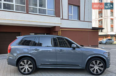 Внедорожник / Кроссовер Volvo XC90 2019 в 