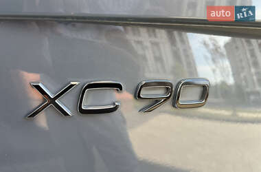Внедорожник / Кроссовер Volvo XC90 2019 в 