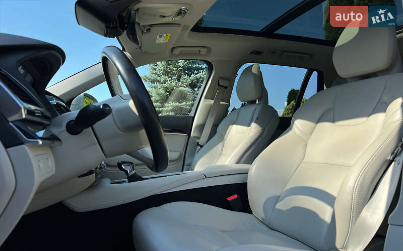 Позашляховик / Кросовер Volvo XC90 2018 в Львові