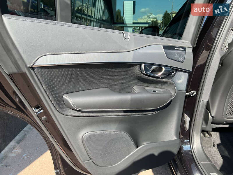 Внедорожник / Кроссовер Volvo XC90 2020 в Киеве
