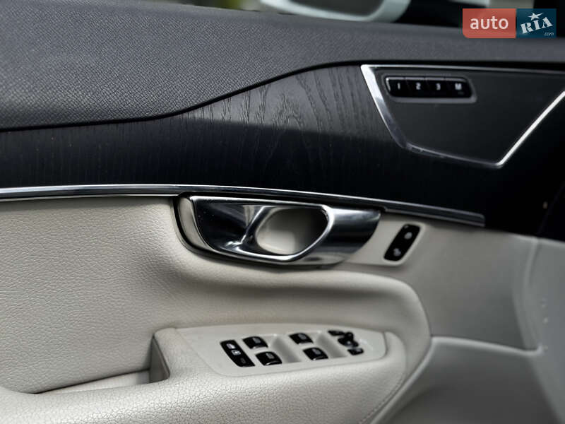 Внедорожник / Кроссовер Volvo XC90 2020 в Ивано-Франковске