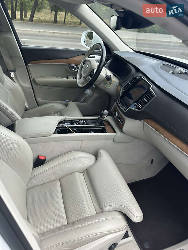 Позашляховик / Кросовер Volvo XC90 2016 в Кропивницькому