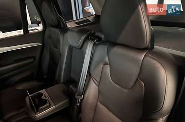 Внедорожник / Кроссовер Volvo XC90 2019 в 