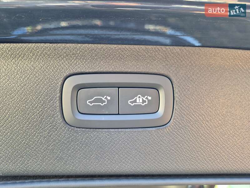 Позашляховик / Кросовер Volvo XC90 2023 в Києві