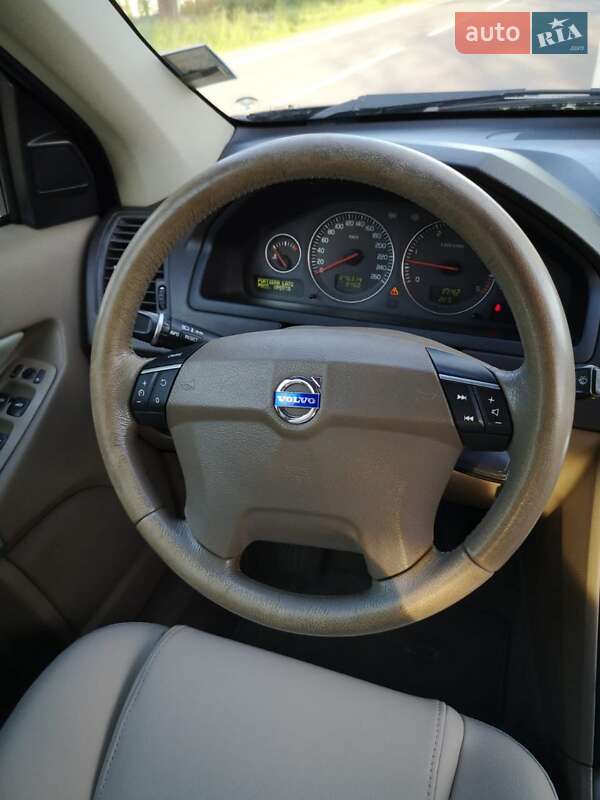 Внедорожник / Кроссовер Volvo XC90 2007 в Хусте