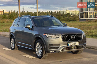 Внедорожник / Кроссовер Volvo XC90 2019 в 