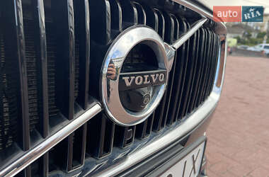 Внедорожник / Кроссовер Volvo XC90 2019 в 