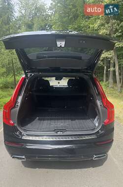 Внедорожник / Кроссовер Volvo XC90 2018 в 