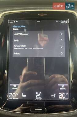 Внедорожник / Кроссовер Volvo XC90 2018 в 
