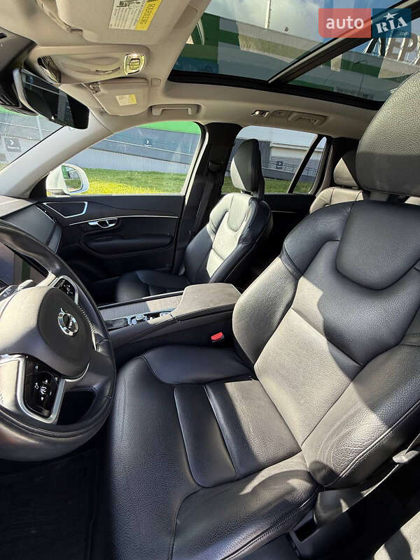 Позашляховик / Кросовер Volvo XC90 2019 в Києві фото 10 Позашляховик / Кросовер Volvo XC90 2019 в Києві