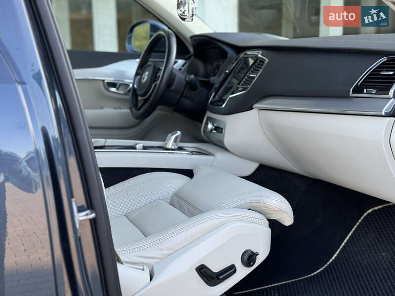 Внедорожник / Кроссовер Volvo XC90 2019 в Ровно фото 3 Внедорожник / Кроссовер Volvo XC90 2019 в Ровно