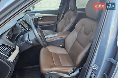 Внедорожник / Кроссовер Volvo XC90 2019 в 