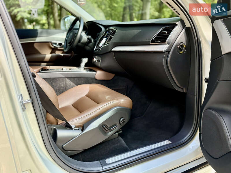 Внедорожник / Кроссовер Volvo XC90 2019 в Черновцах фото 17 Внедорожник / Кроссовер Volvo XC90 2019 в Черновцах