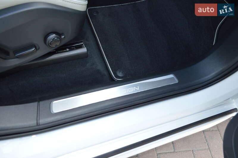 Внедорожник / Кроссовер Volvo XC90 2019 в Ивано-Франковске