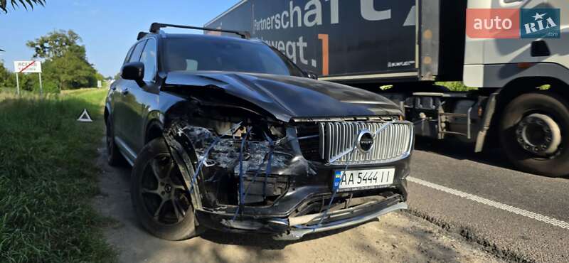 Внедорожник / Кроссовер Volvo XC90 2015 в Голубином фото 5 Внедорожник / Кроссовер Volvo XC90 2015 в Голубином