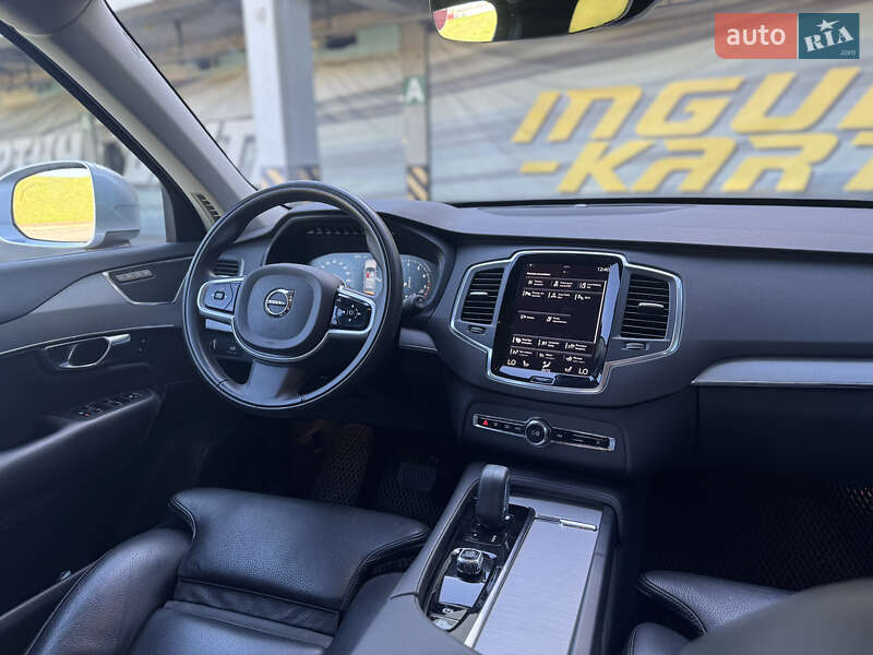 Внедорожник / Кроссовер Volvo XC90 2021 в Киеве