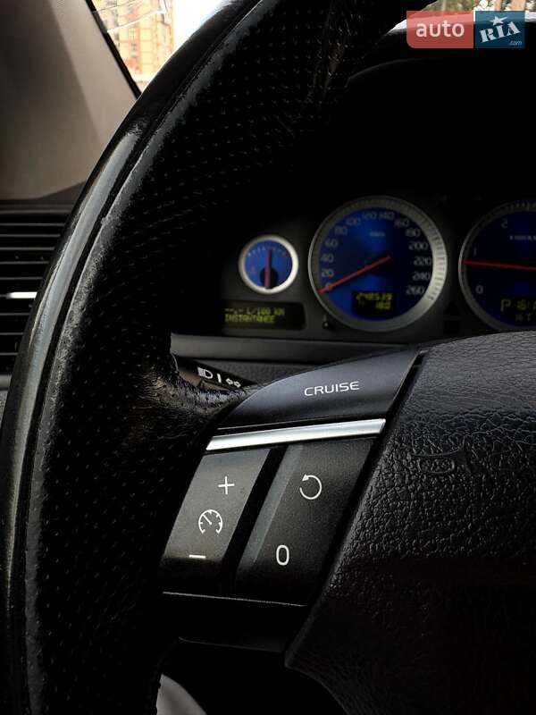 Внедорожник / Кроссовер Volvo XC90 2011 в Тернополе