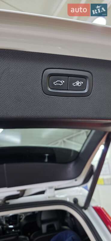 Внедорожник / Кроссовер Volvo XC90 2020 в Черновцах