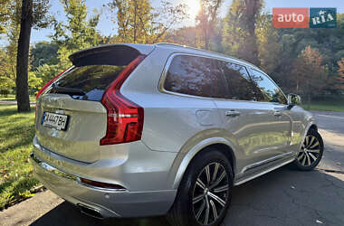 Позашляховик / Кросовер Volvo XC90 2019 в  фото 11 Позашляховик / Кросовер Volvo XC90 2019 в